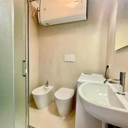 Modern With Shared Pool 公寓 圣玛格丽塔波尔勒港