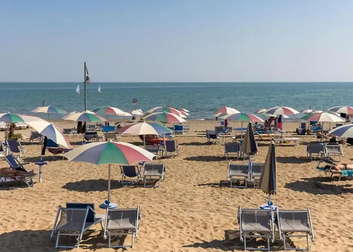 Modern With Shared Pool Apartamento