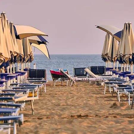 Modern With Shared Pool * Porto Santa Margherita di Caorle