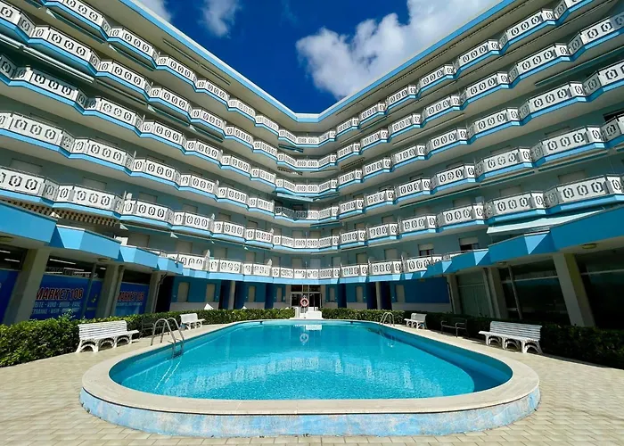 Modern With Shared Pool Appartement *